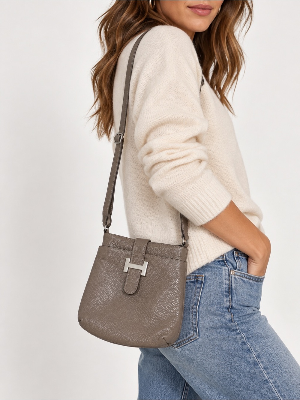Vintage Frizzoni small leather shoulder crossbody bag Y2K travel vacation taupe